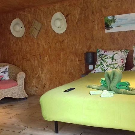 Ferme Lebon Papillon Le Chalet Kayamb Le Tampon Exterior foto