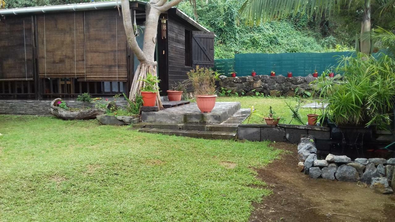 Ferme Lebon Papillon Le Chalet Kayamb Le Tampon Exterior foto