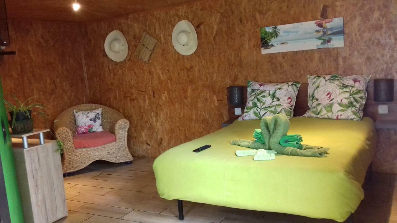 Ferme Lebon Papillon Le Chalet Kayamb Le Tampon Exterior foto